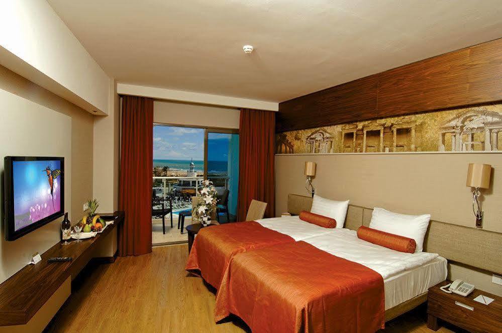 Commodore Elite Suites & Spa Ultra All Inclusive (Adults Only) Evrenseki Exteriér fotografie
